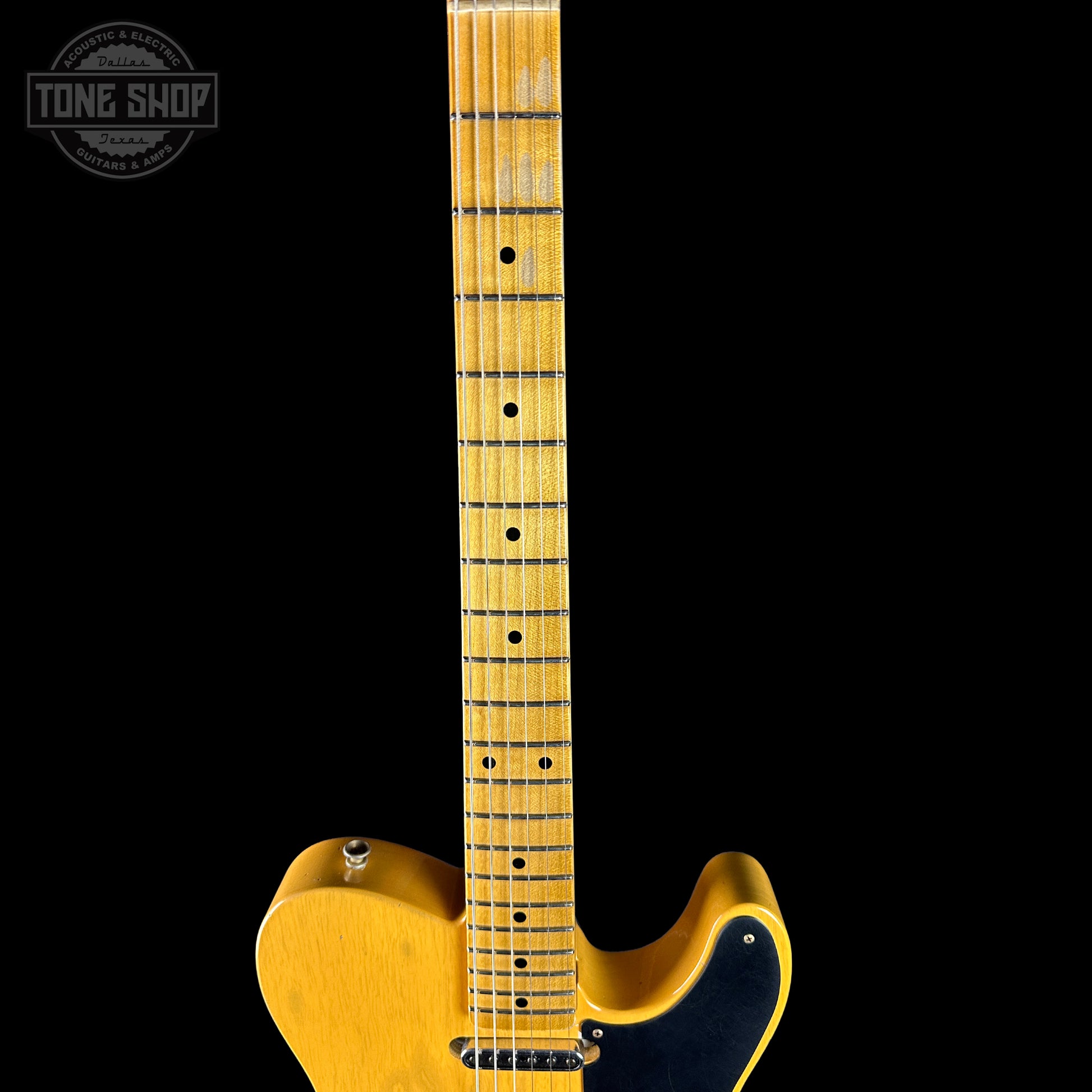 Fretboard of Fender Custom Shop Postmodern Tele MN Journeyman Relic Aged Butterscotch Blonde.