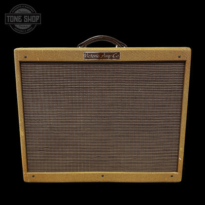 Vintage guitar amplifier with 'Victoria Amp Co' branding on a black background