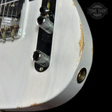 Front angle of Fender Custom Shop 1951 Nocaster Relic White Blonde.