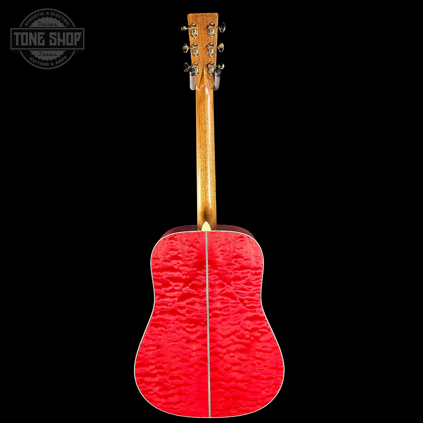 Full back of Martin Custom Shop Dread 14-Fret Quilted Maple.