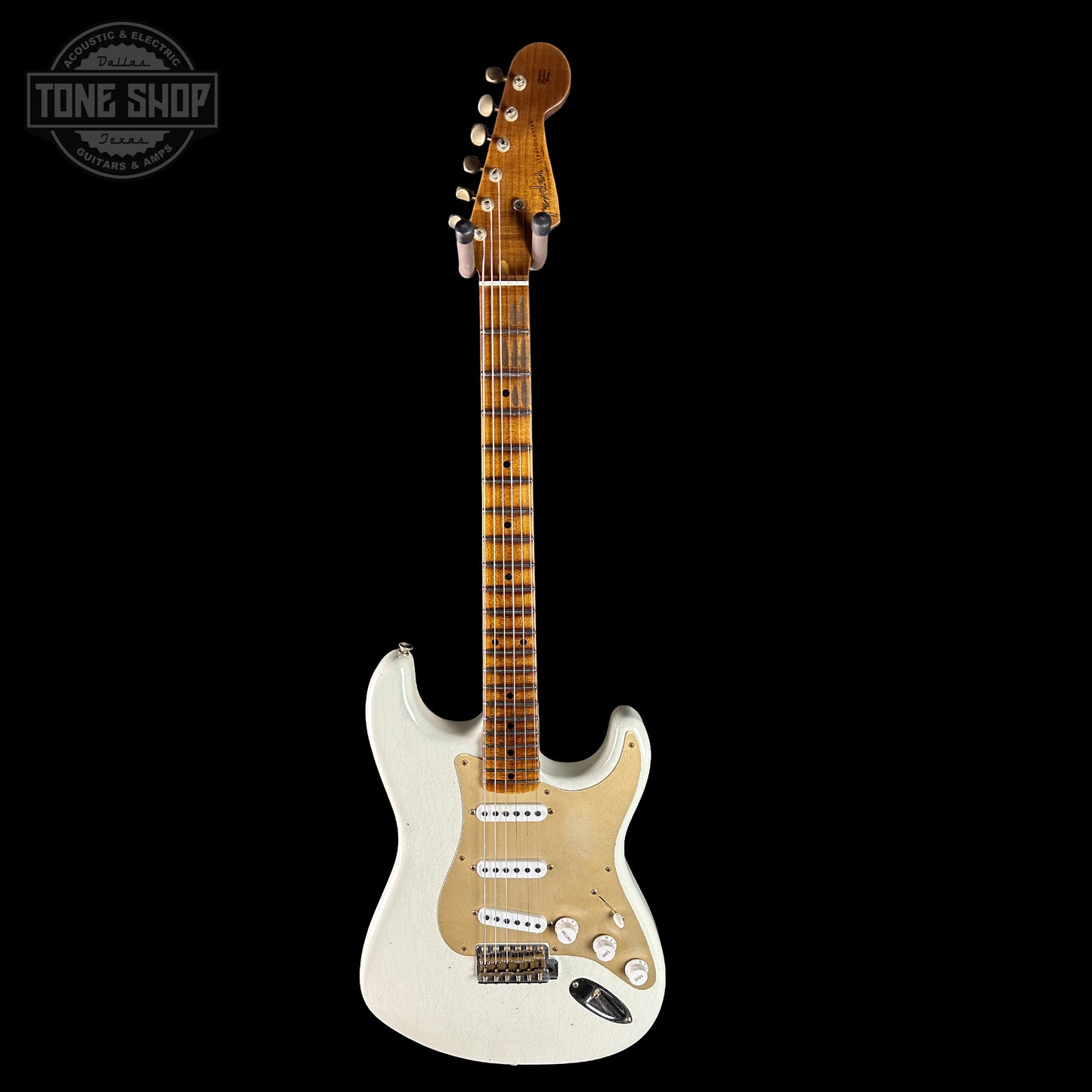 Full front of Fender Custom Shop Limited Edition Roasted '54 Strat Journeyman Relic '55 Desert Tan.
