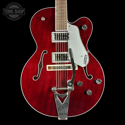 Front of Gretsch G6119T Pro Players Edition Tennessee Rose Dark Cherry Stain.
