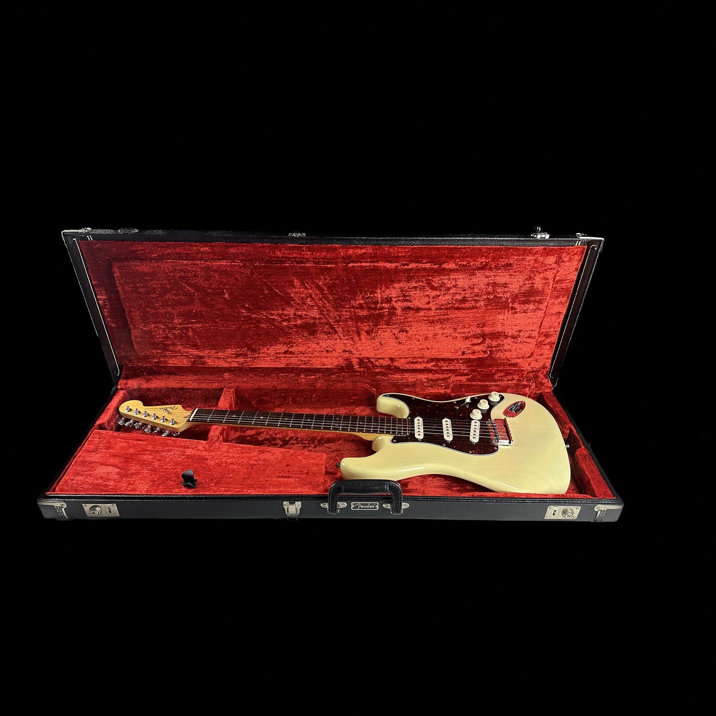 Used 2000 Fender American Deluxe Stratocaster White Blonde w/case TSU14840