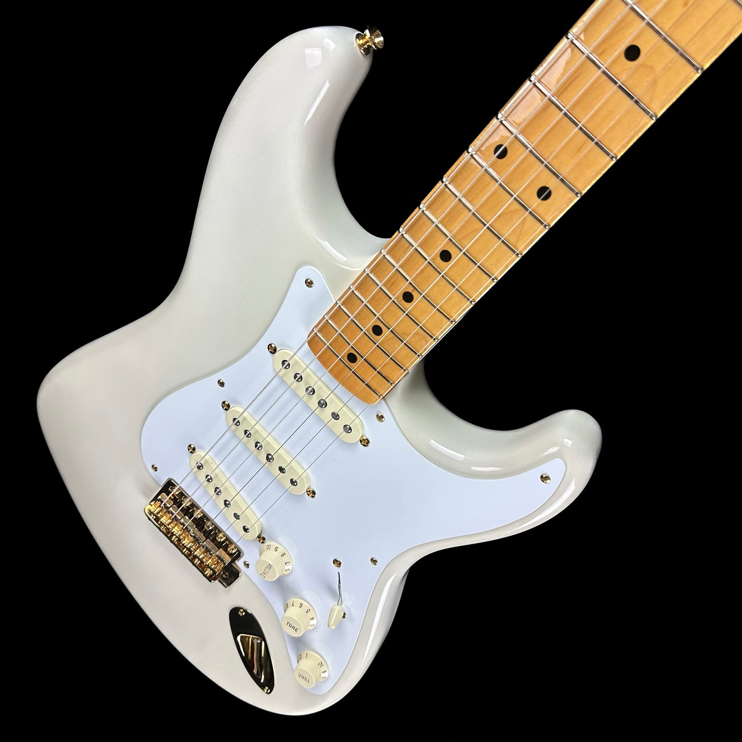 Used 2007 Fender American Vintage 1957 Commemorative Stratocaster White Blonde w/case TSU14865