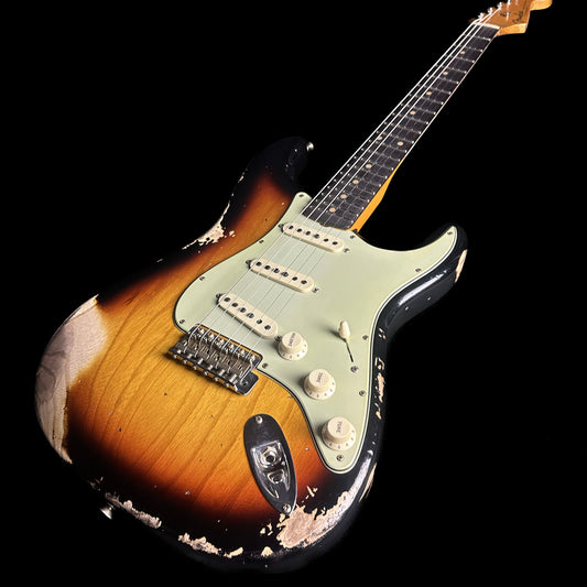 Front angle of Fender Custom Shop Limited Edition '62 Strat Heavy Relic Faded Aged 3 Color Sunburst.