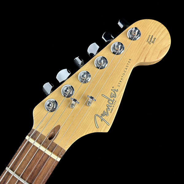 Used 2005 Fender Highway 1 Stratocaster Sapphire Blue Trans w/case TSU