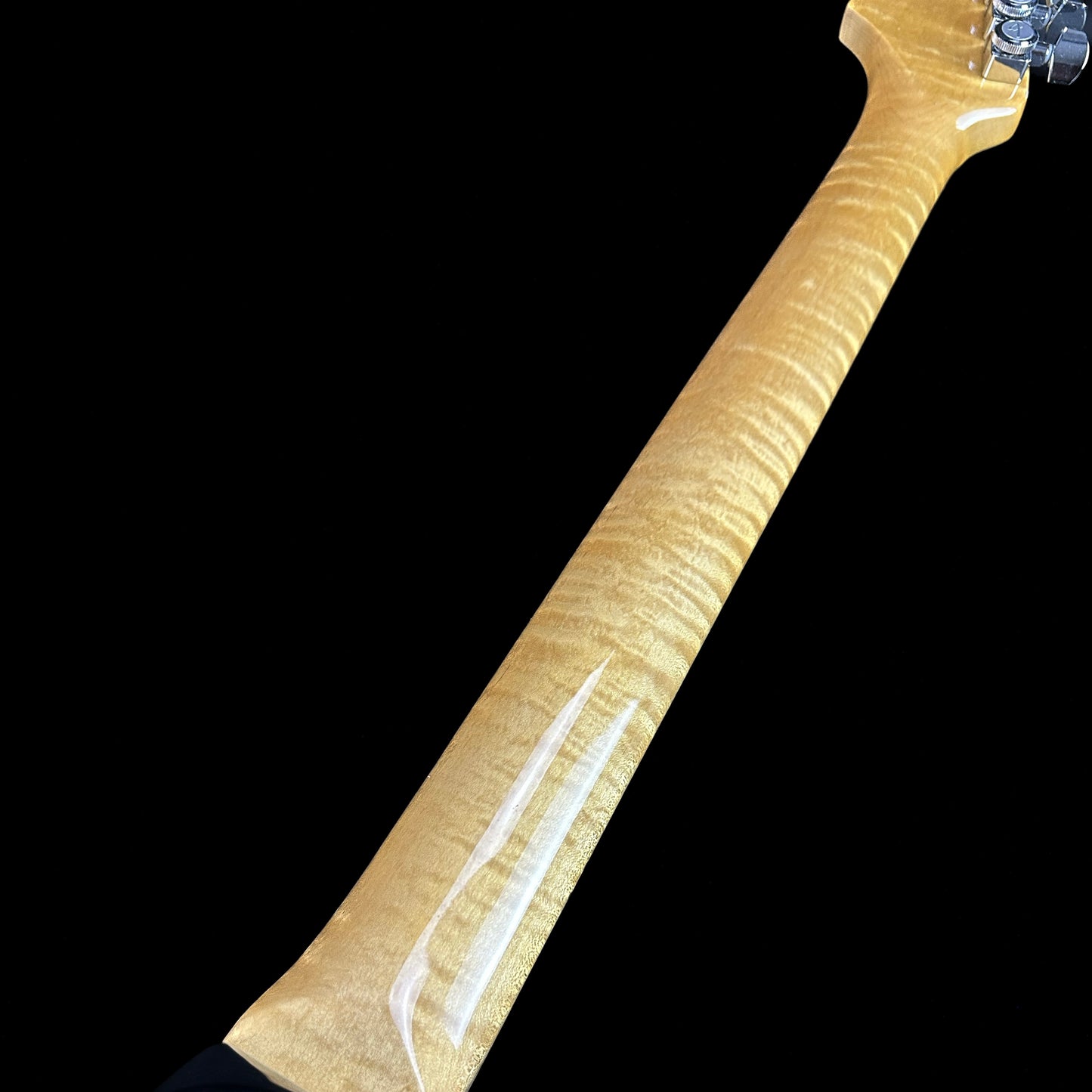 Back of Fender Custom Shop American Custom Stratocaster RW Ebony Transparent neck.