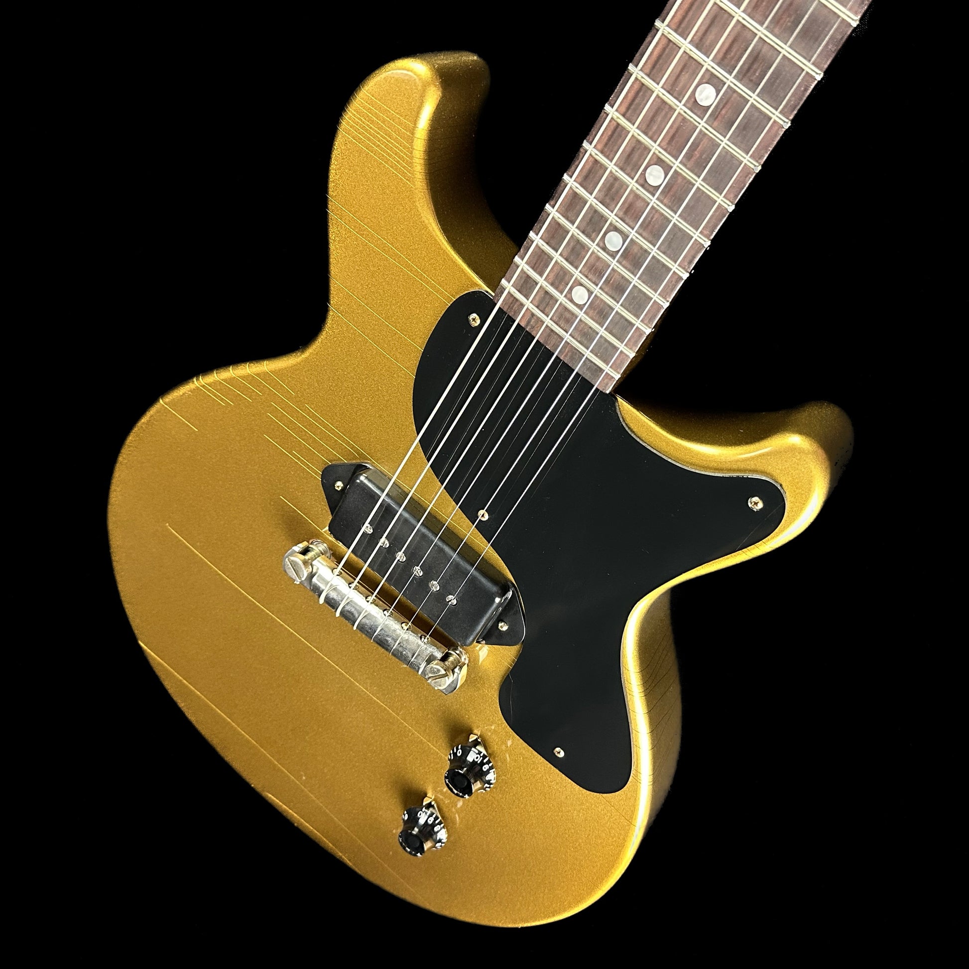 Top down angle of Gibson Custom Shop M2M 58 Les Paul Junior Doublecut Double Gold Murphy Lab Ultra Light Aged body.