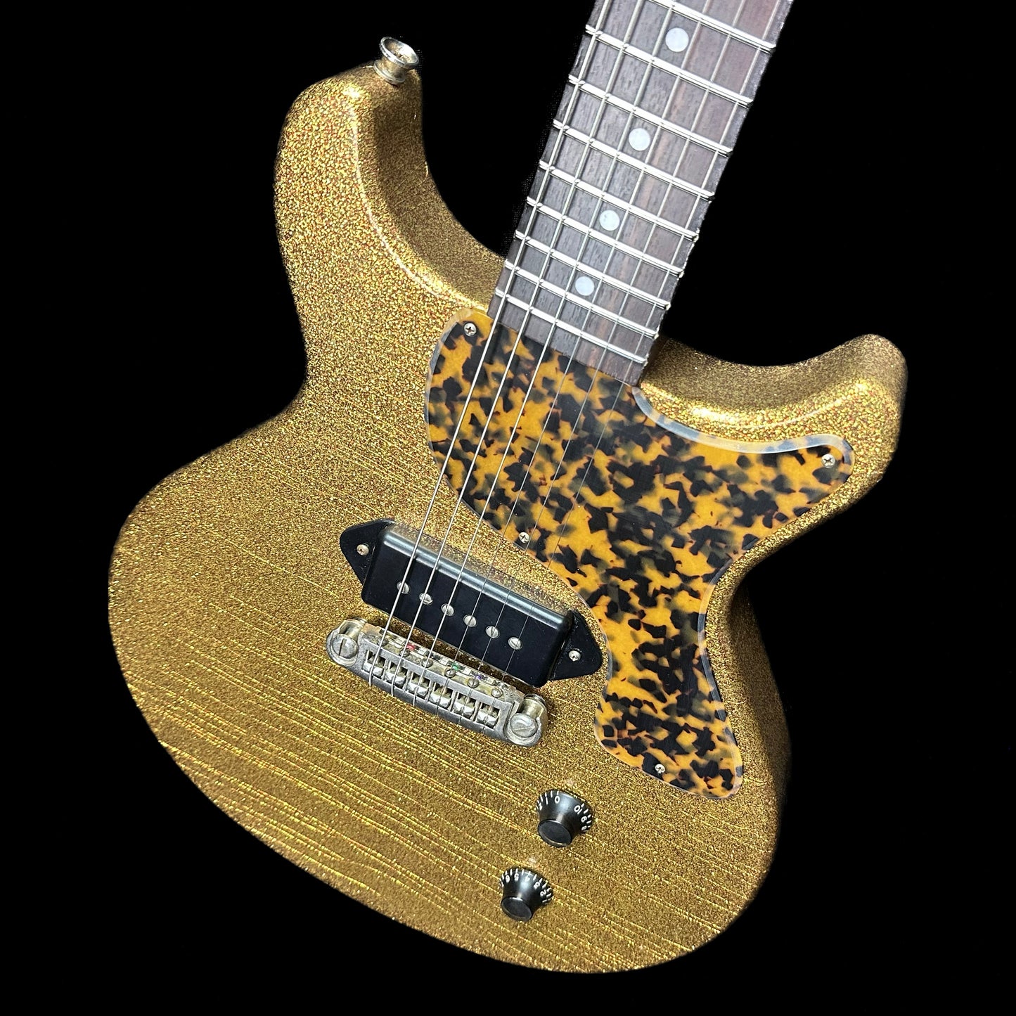 Rock N Roll Relics Thunders DC Sparkle Gold/Root Beer Mix w/case