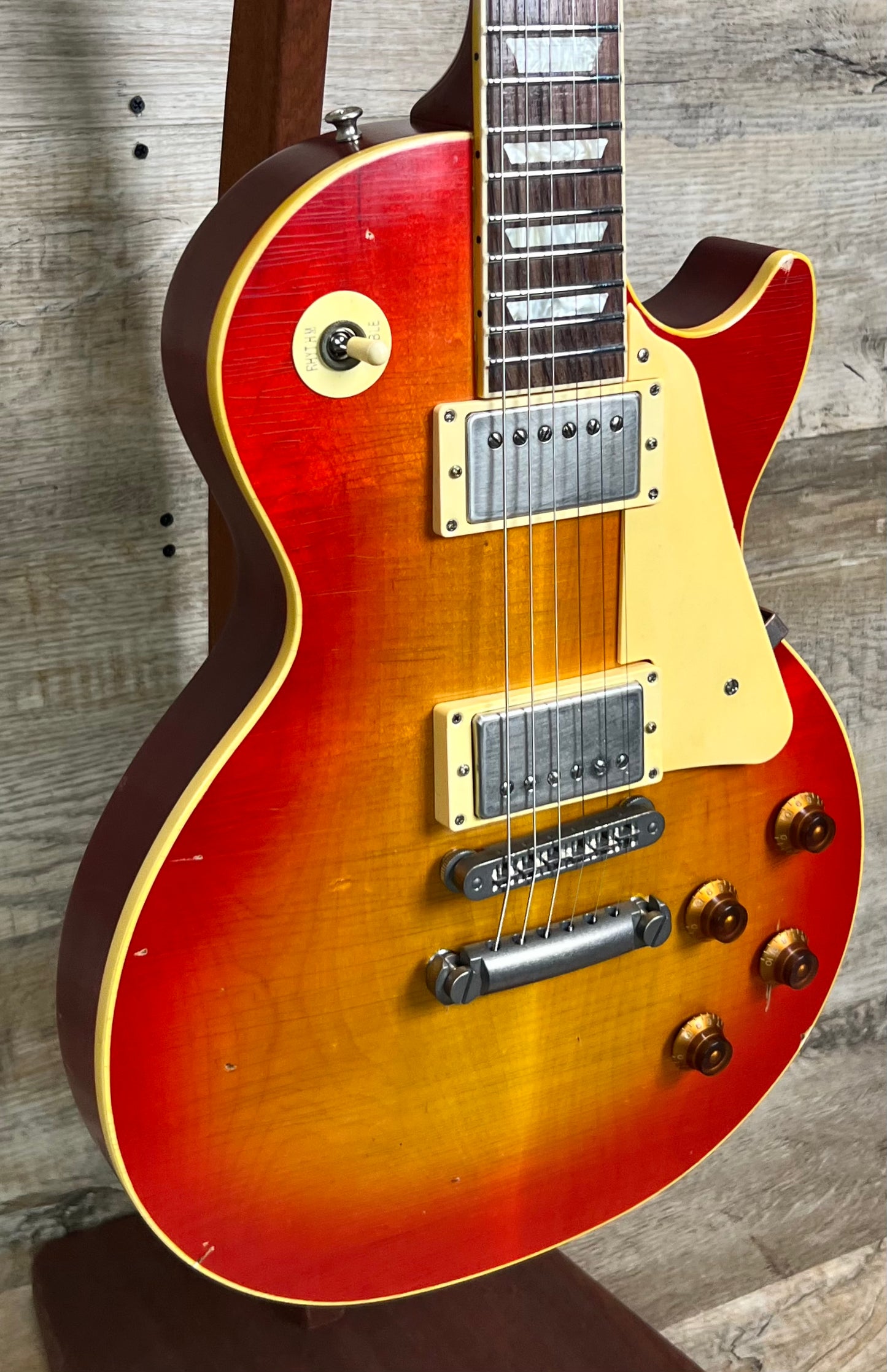 Nash NGLP Conversion Aged Cherry Sunburst 60s w/case 9lbs 4oz NGLP-275