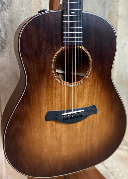 Front angle of Taylor Builder's Edition 517e Grand Pacific V-Class Bracing Western Honeyburst.