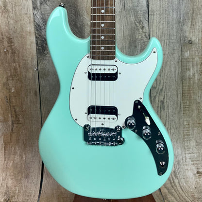 G&L Fullerton Deluxe Skyhawk HH Surf Green w/bag