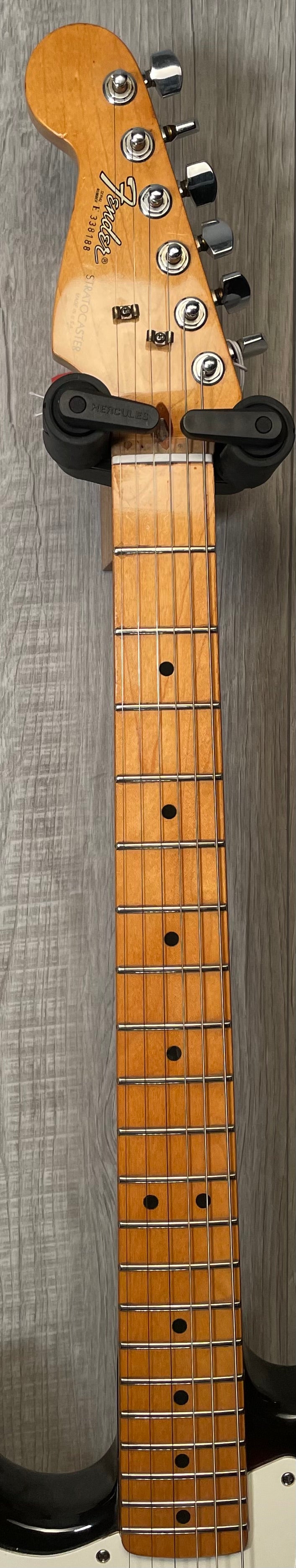 Front of Used Vintage 1983 Fender Left Hand Stratocaster 3 Tone Sunburst TSS869 neck.
