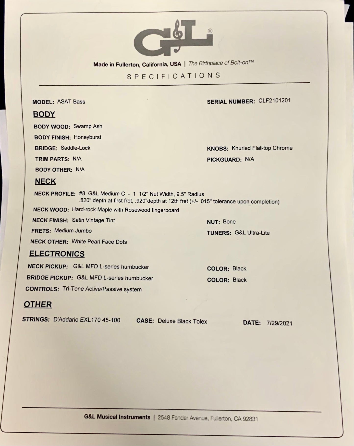 G&L USA ASAT Bass Honeyburst Ash RW specifications.