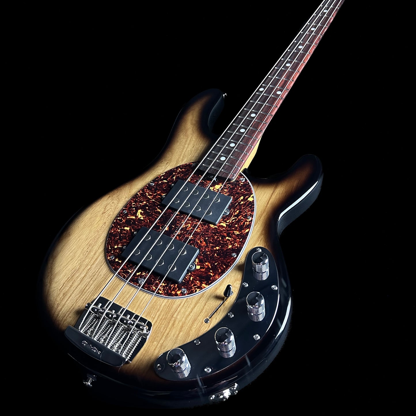 Ernie Ball Music Man StingRay Special HH Bass RW Burnt Ends w/Mono soft case