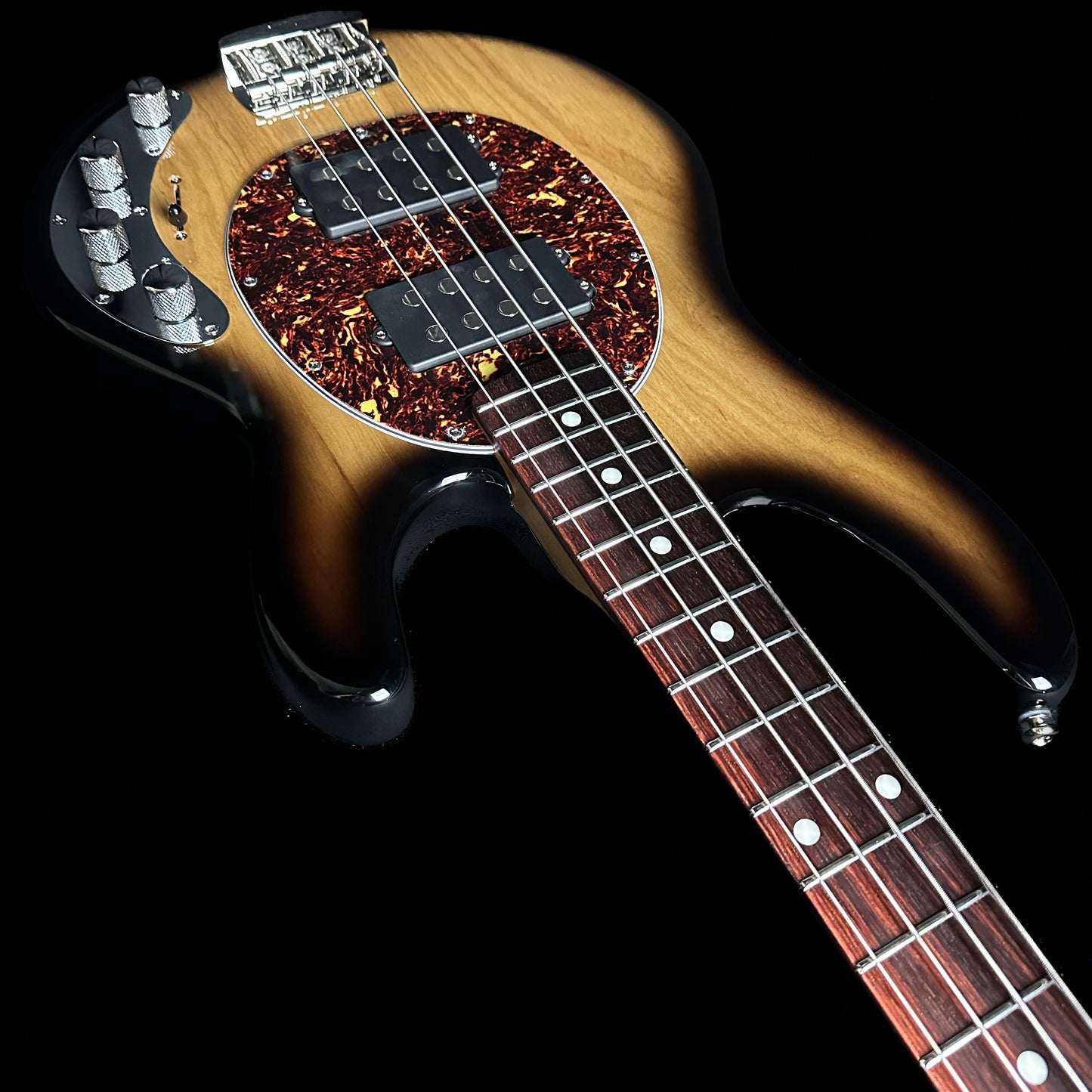 Ernie Ball Music Man StingRay Special HH Bass RW Burnt Ends w/Mono soft case